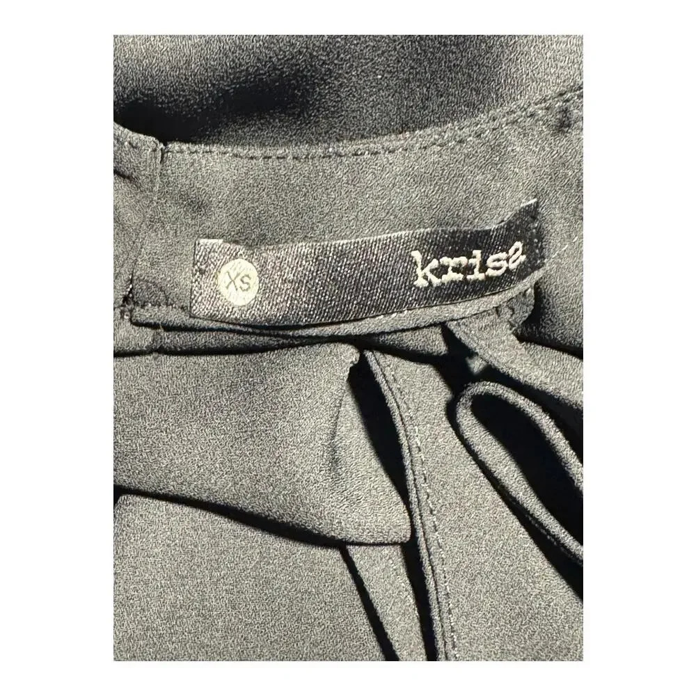 Krisa Women's XS Black Halter Neck Romper Casual‎ Summer Sleeveless EUC - Picture 4 of 4